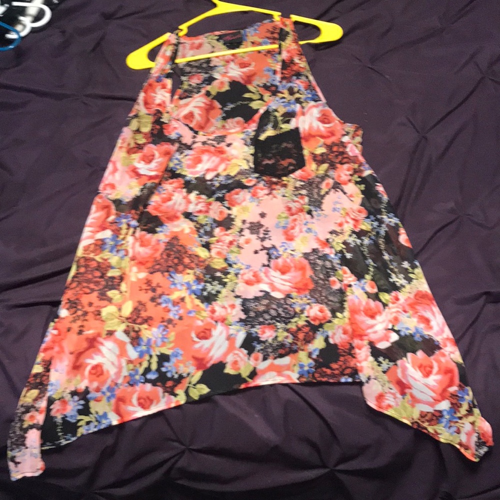Asymmetrical hem tank
